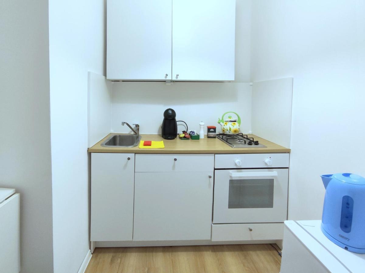 Apartament Rondo Onz Varsovia Exterior foto