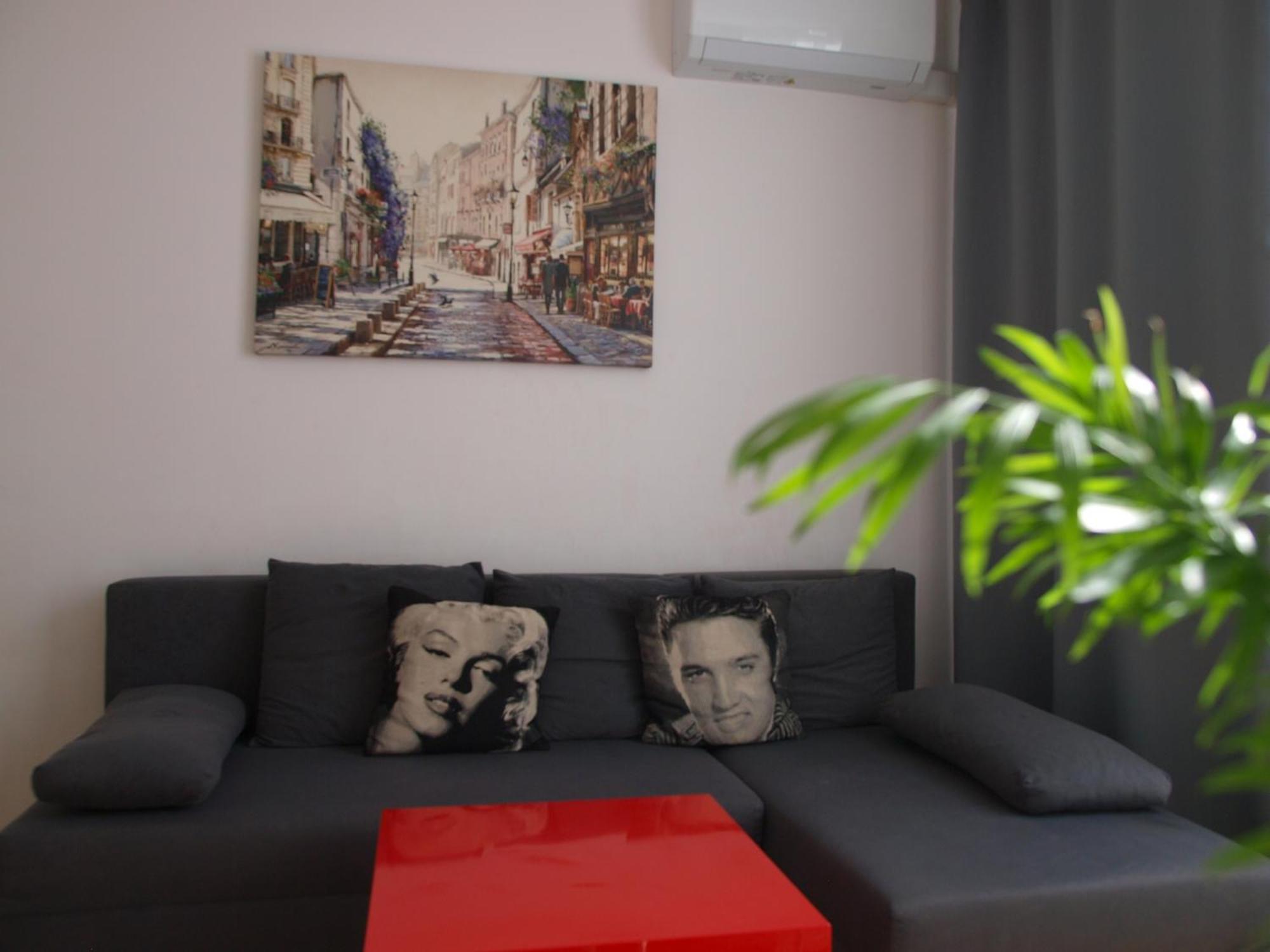 Apartament Rondo Onz Varsovia Exterior foto